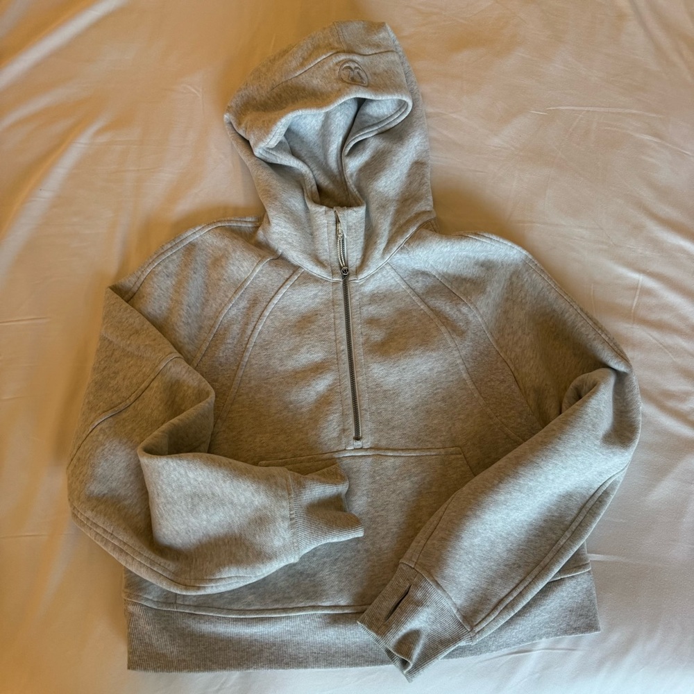Lululemon Cropped Hooded Scuba